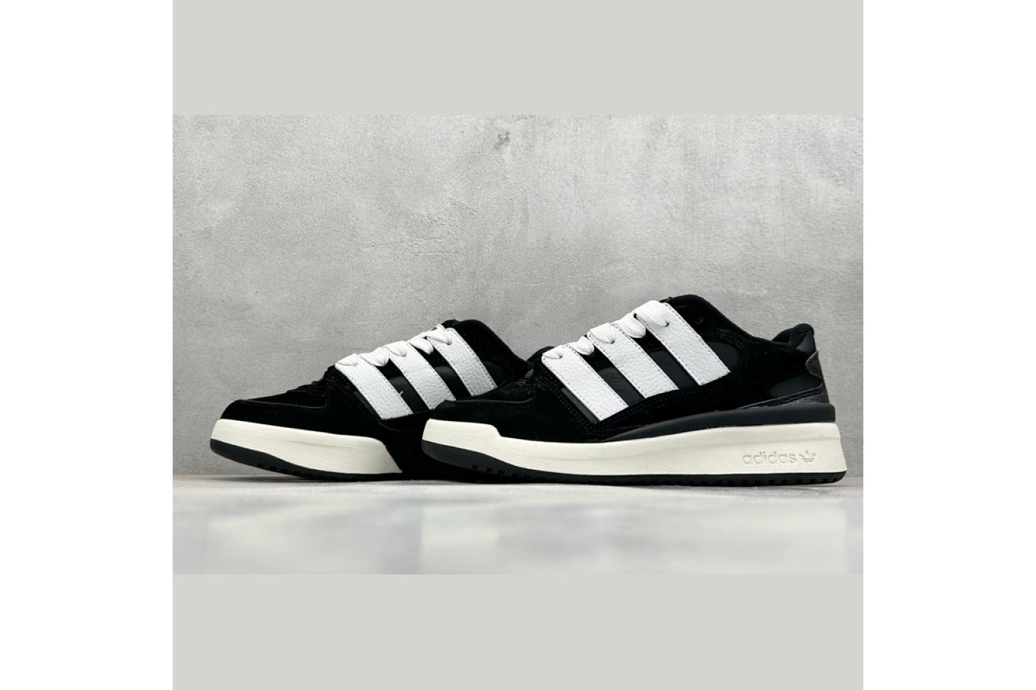 Adidas Forum 03