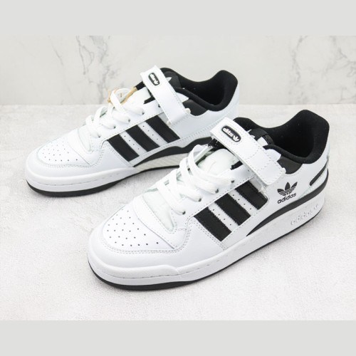 Adidas Forum 02