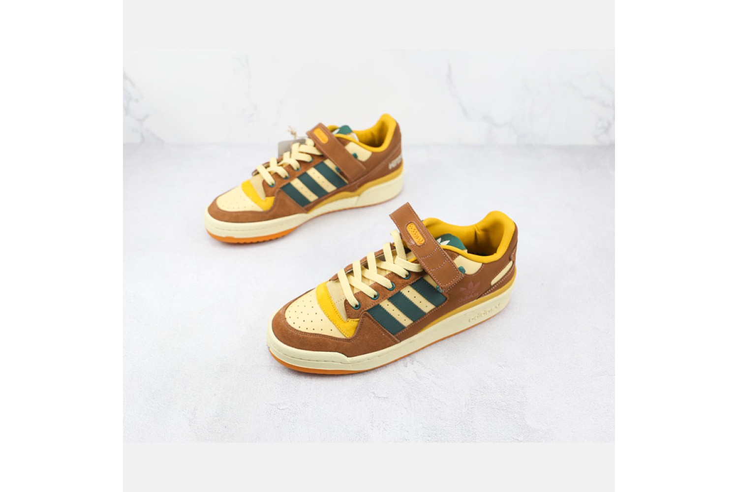Adidas Forum 01