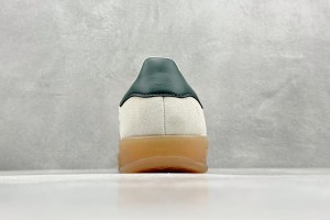 Adidas Gazelle Sneaker AGS10015