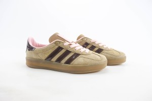 Adidas Gazelle Sneaker AGS10025
