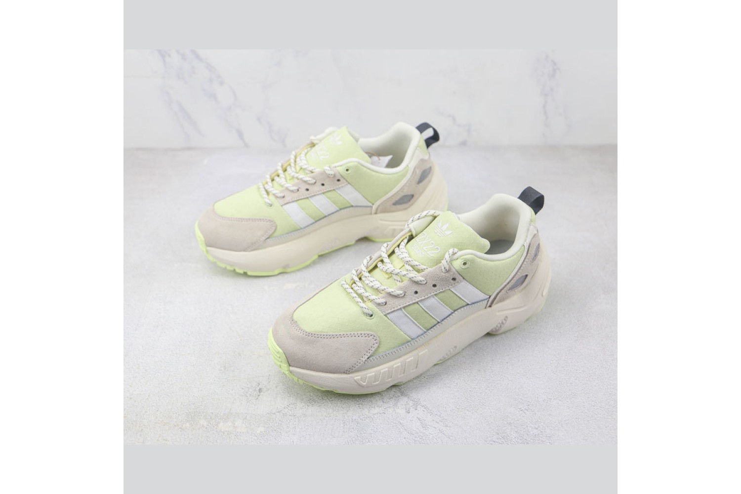 Adidas Ozgaia 03
