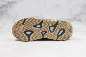 Adidas Yeezy 700 Boost Shoes AYB70010007