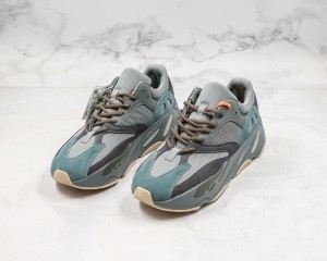 Adidas Yeezy 700 Boost Shoes AYB70010007