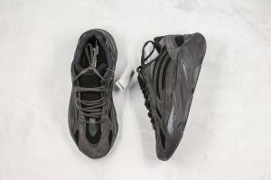Adidas Yeezy 700 Boost Shoes AYB70010011