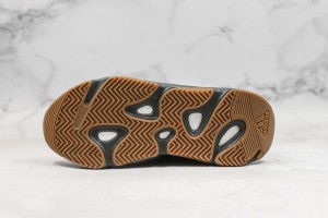 Adidas Yeezy 700 Boost Shoes AYB70010014