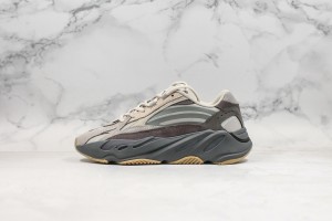 Adidas Yeezy 700 Boost Shoes AYB70010017