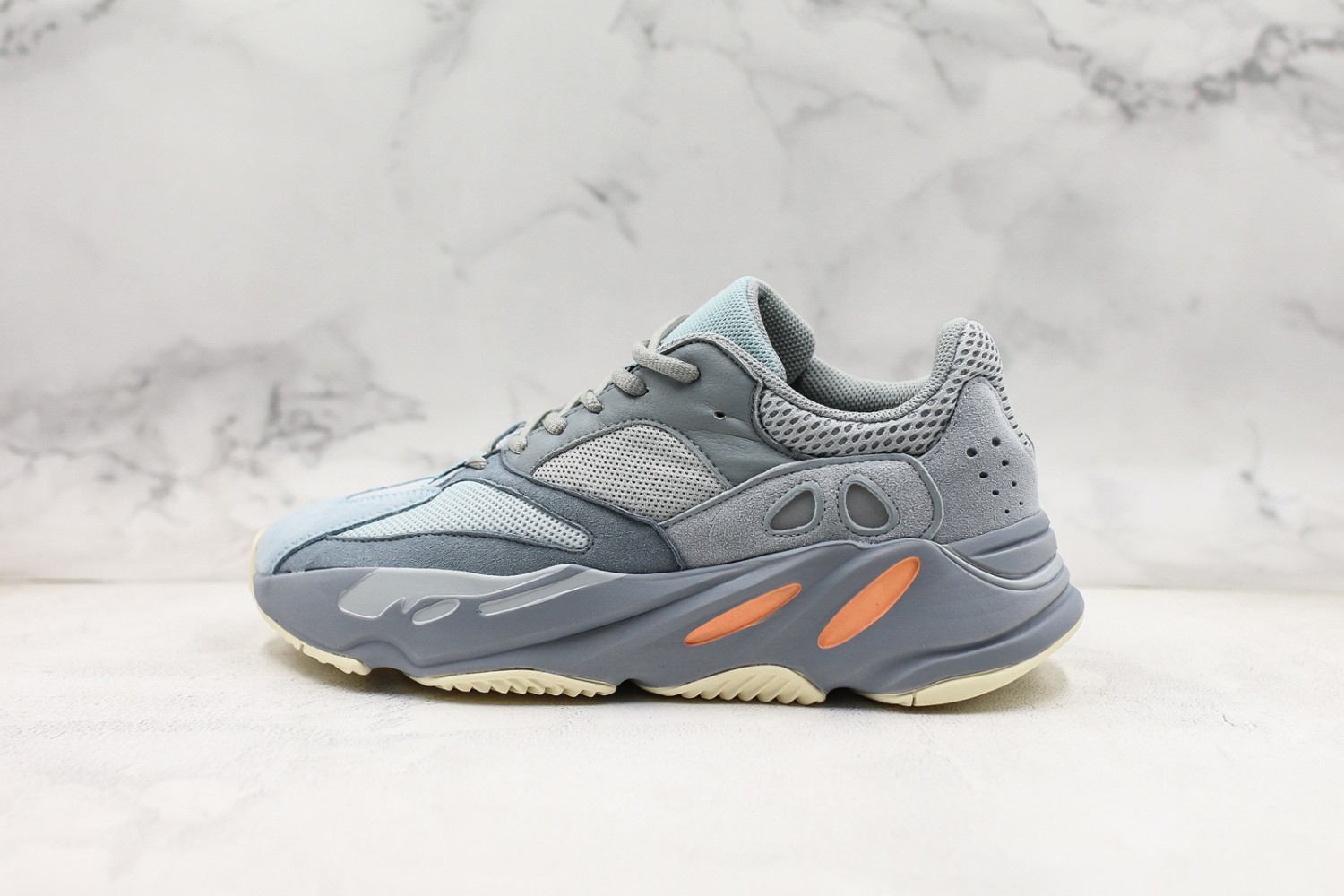 Adidas Yeezy 700 Boost Shoes AYB70010027