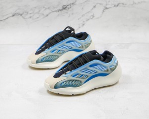 Adidas Yeezy 700 V3 Sneakers AYV37001003