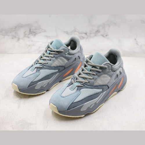 Adidas Yeezy 700a