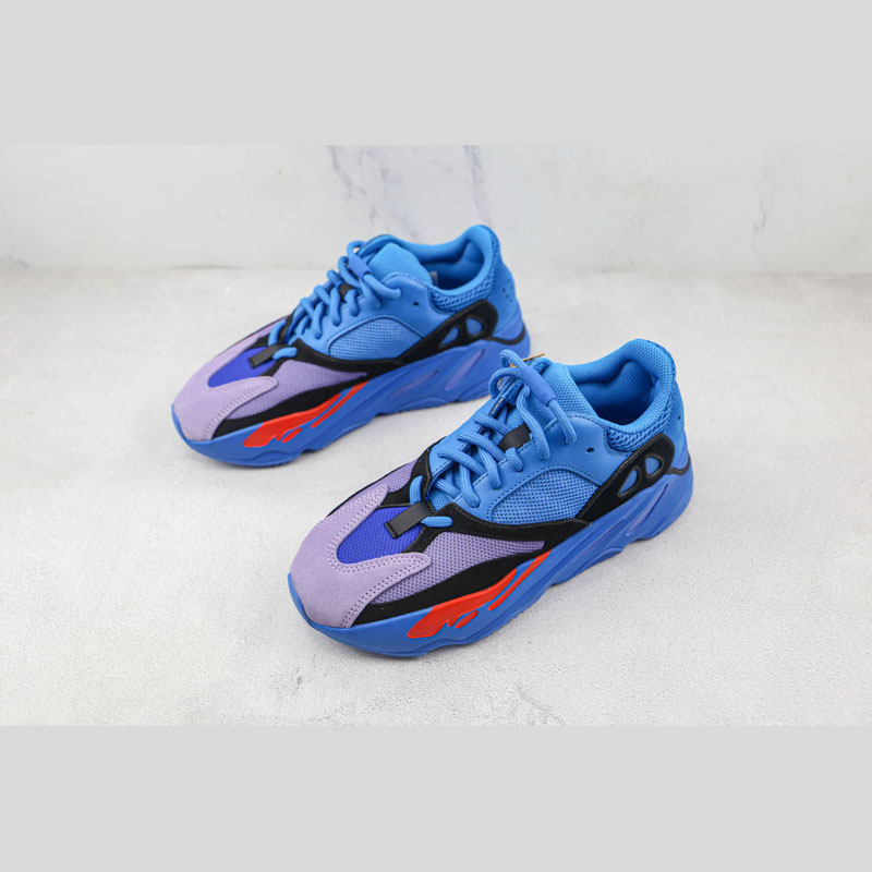 Adidas Yeezy 700b