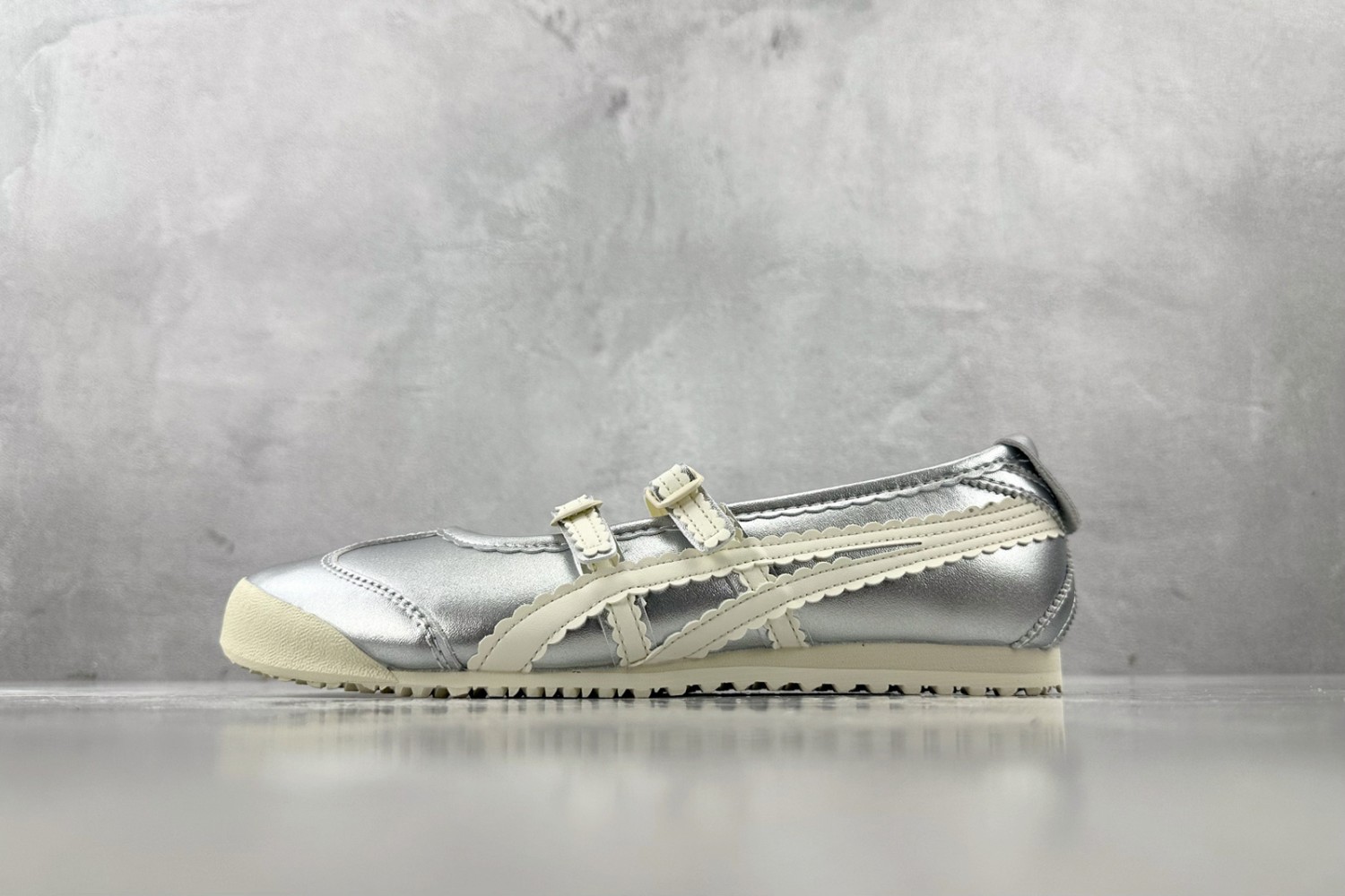 ASICS Shoes ASIC10007