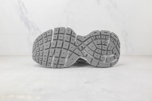 Balenciaga Tess Sneaker BTS10001