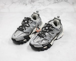  Balenciaga Track Sneaker BTS100034