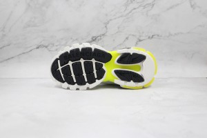  Balenciaga Track Sneaker BTS100040