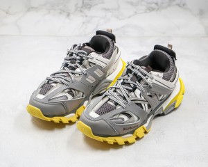Balenciaga Track Sneaker BTS100052