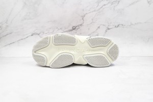  Balenciaga Triple S Shoes BTSS10000103