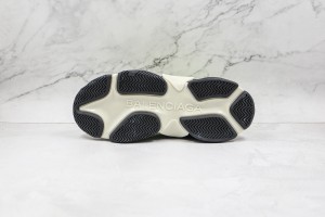 Balenciaga Triple S Shoes BTSS10000109