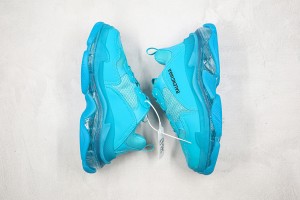 Balenciaga Triple S Shoes BTSS10000111