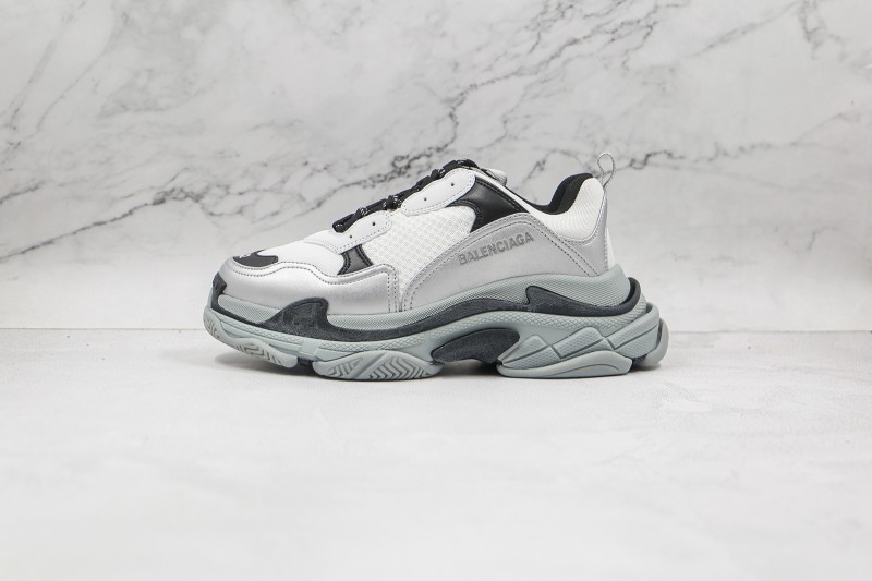 Balenciaga Triple S Shoes BTSS10000113
