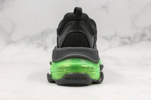 Balenciaga Triple S Shoes BTSS10000115
