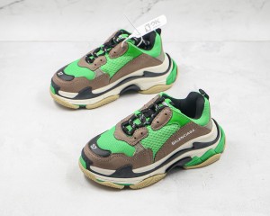Balenciaga Triple S Shoes BTSS10000118