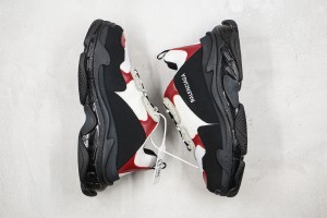 Balenciaga Triple S Shoes BTSS10000120