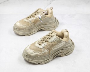 Balenciaga Triple S Shoes BTSS10000126