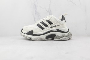 Balenciaga Triple S Shoes BTSS10000128