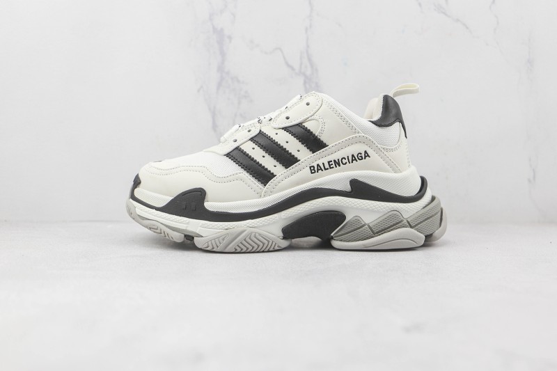 Balenciaga Triple S Shoes BTSS10000128