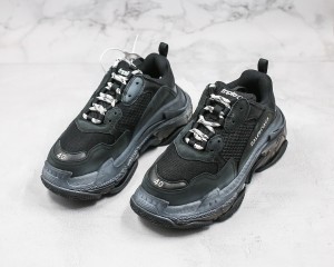 Balenciaga Triple S Shoes BTSS1000019