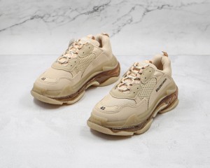  Balenciaga Triple S Shoes BTSS1000023