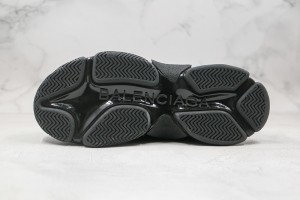 Balenciaga Triple S Shoes BTSS1000027