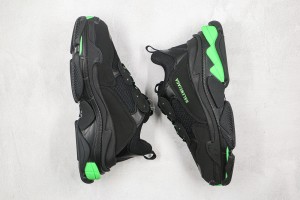 Balenciaga Triple S Shoes BTSS1000028