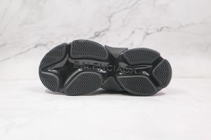 Balenciaga Triple S Shoes BTSS1000036