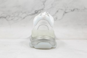 Balenciaga Triple S Shoes BTSS1000037