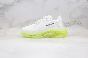  Balenciaga Triple S Shoes BTSS1000052