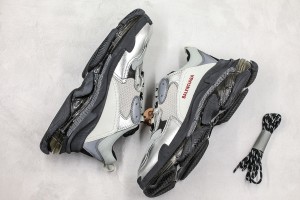 Balenciaga Triple S Shoes BTSS1000059