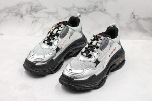 Balenciaga Triple S Shoes BTSS1000059