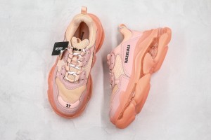 Balenciaga Triple S Shoes BTSS1000068