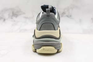  Balenciaga Triple S Shoes BTSS1000077