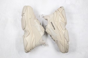 Balenciaga Triple S Shoes BTSS1000083