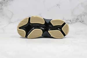 Balenciaga Triple S Shoes BTSS1000090