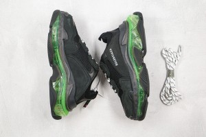 Balenciaga Triple S Shoes BTSS1000093