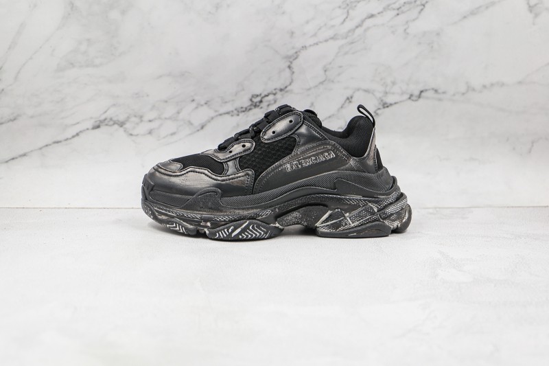 Balenciaga Triple S Shoes BTSS1000094