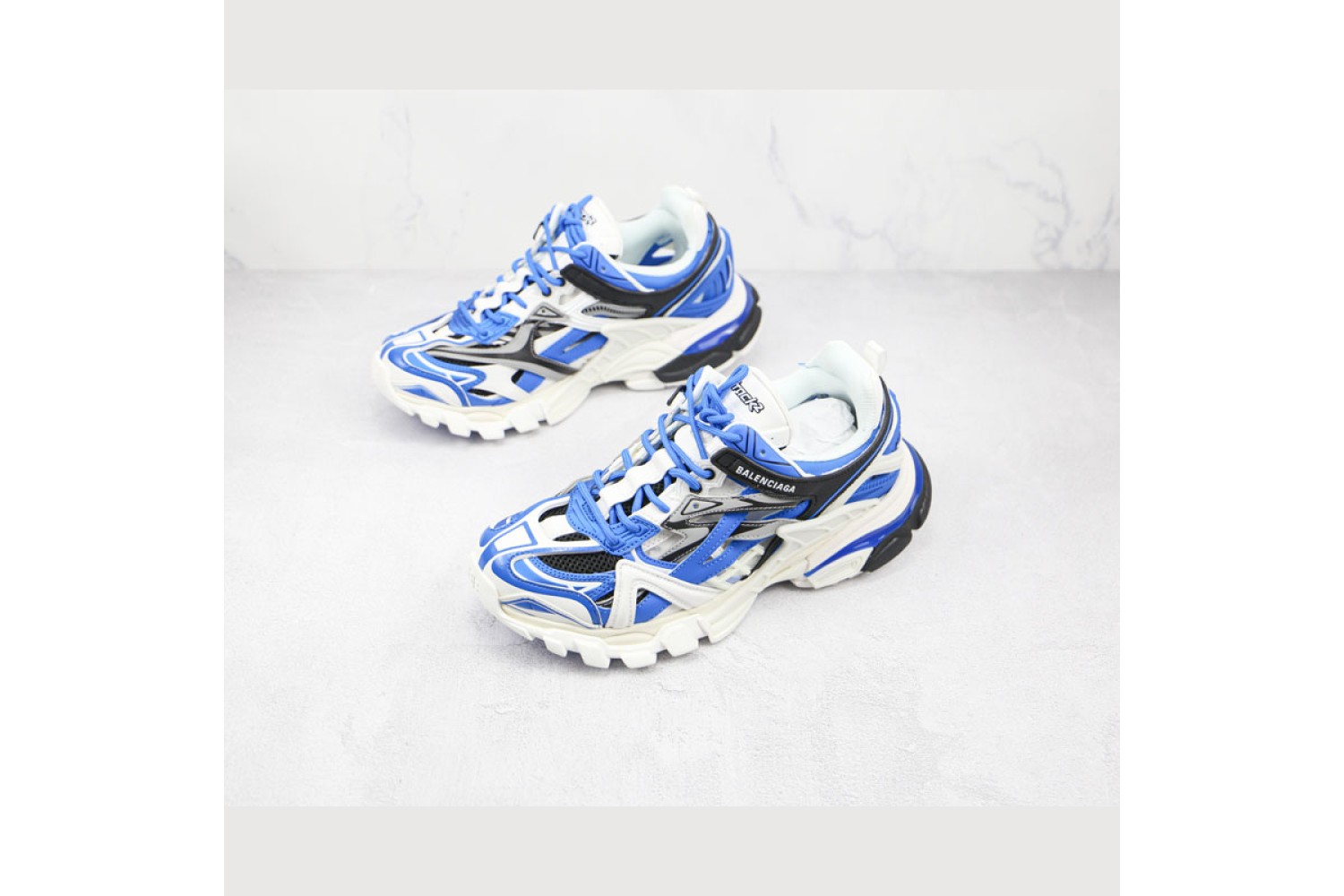 Balenciaga02