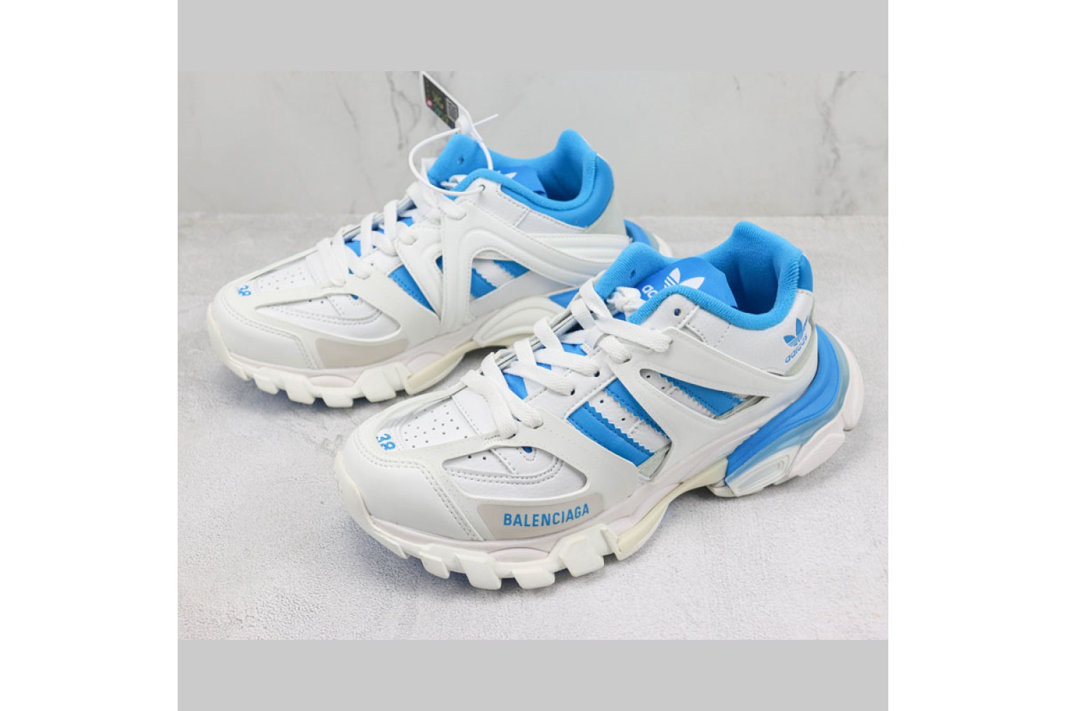 Balenciaga03