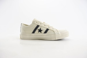 Converse Low Top Sneaker CHTS1000010