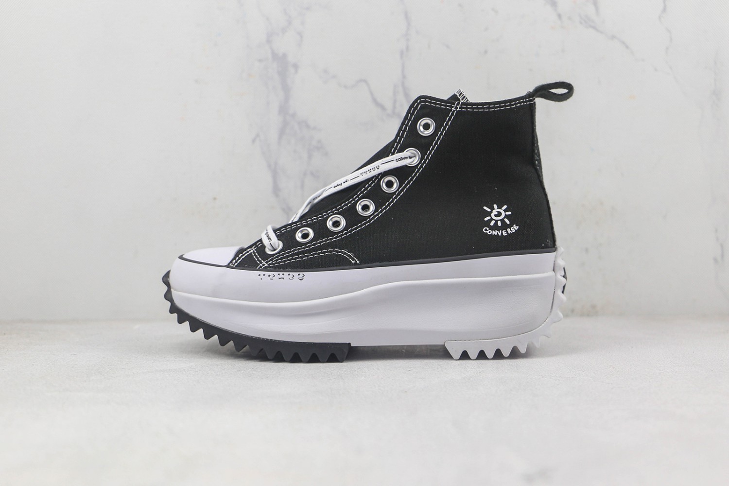 Converse High Top Sneaker CHTS10000111