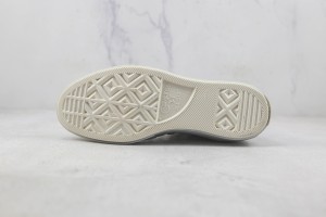 Converse High Top Sneaker CHTS10000117